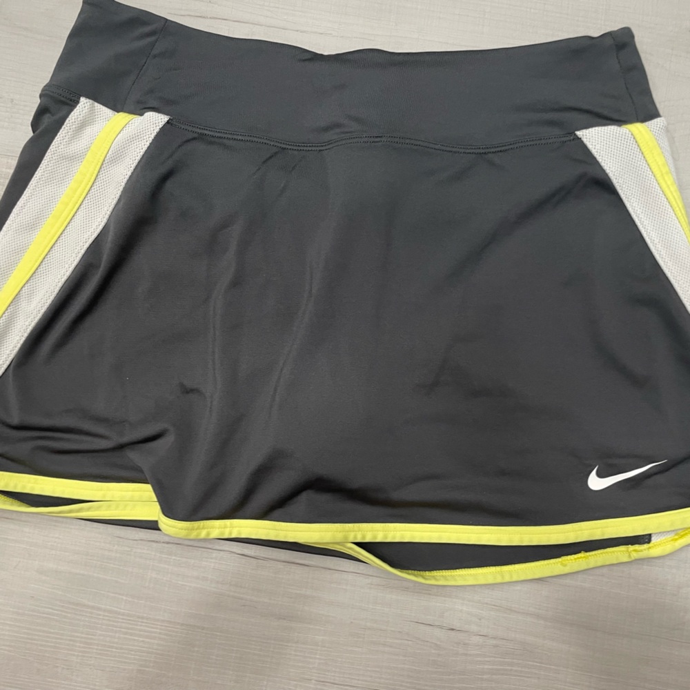 Nike swim/dry fit skort medium